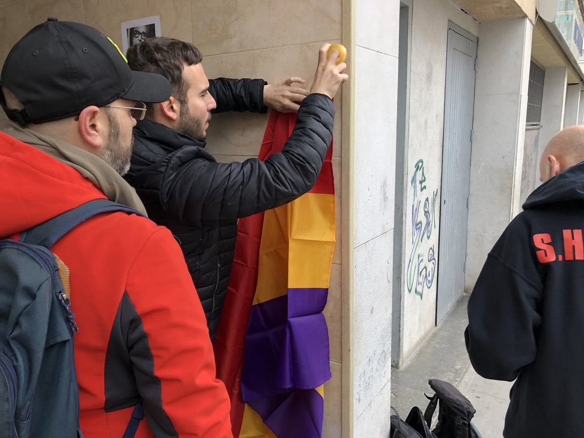 S'impulsa una campanya perquè la plaça Nova de Rubí es digui plaça Neus Català