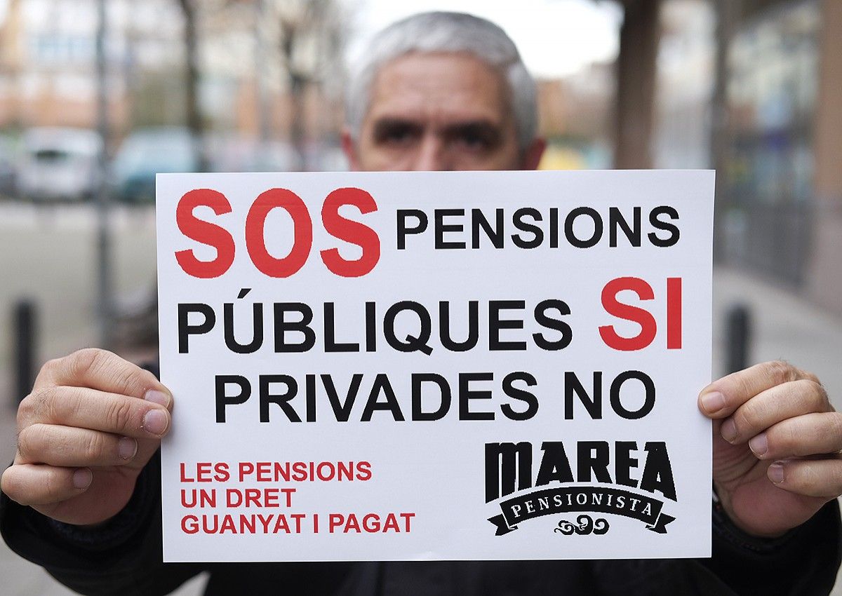 Una de les pancartes de la Marea Pensionista