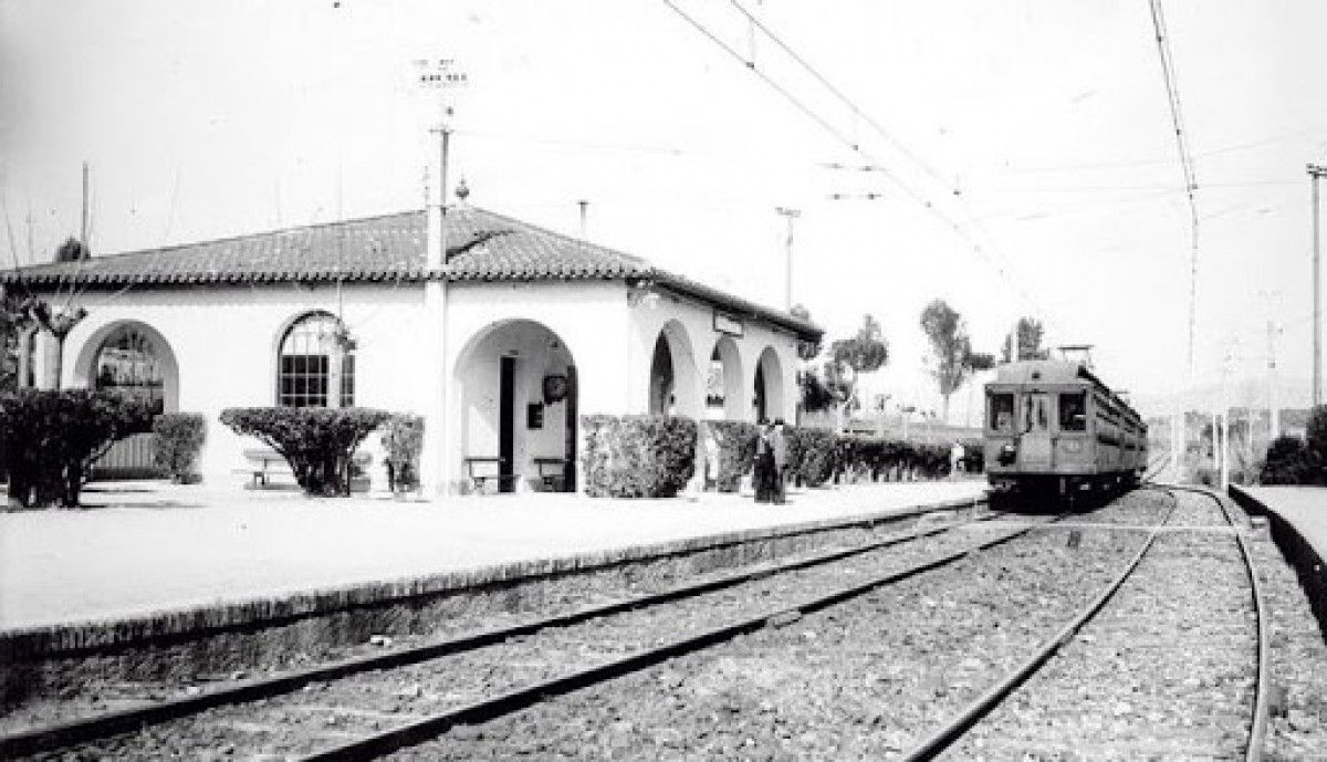 Imatge de l'estació de Les Fonts fa 100 anys