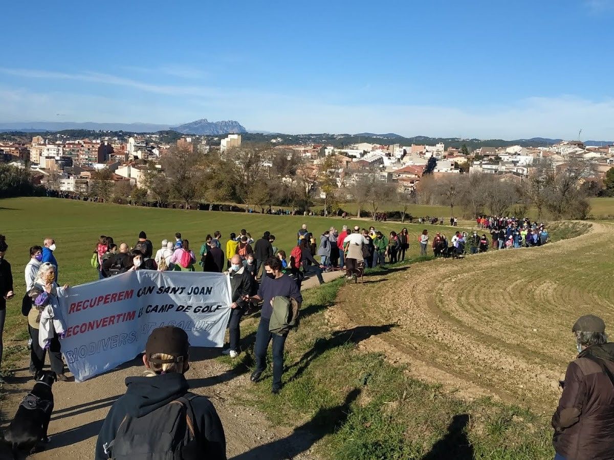 Manifestació contra el camp de golf de Can Sant Joan, el desembre de 2020