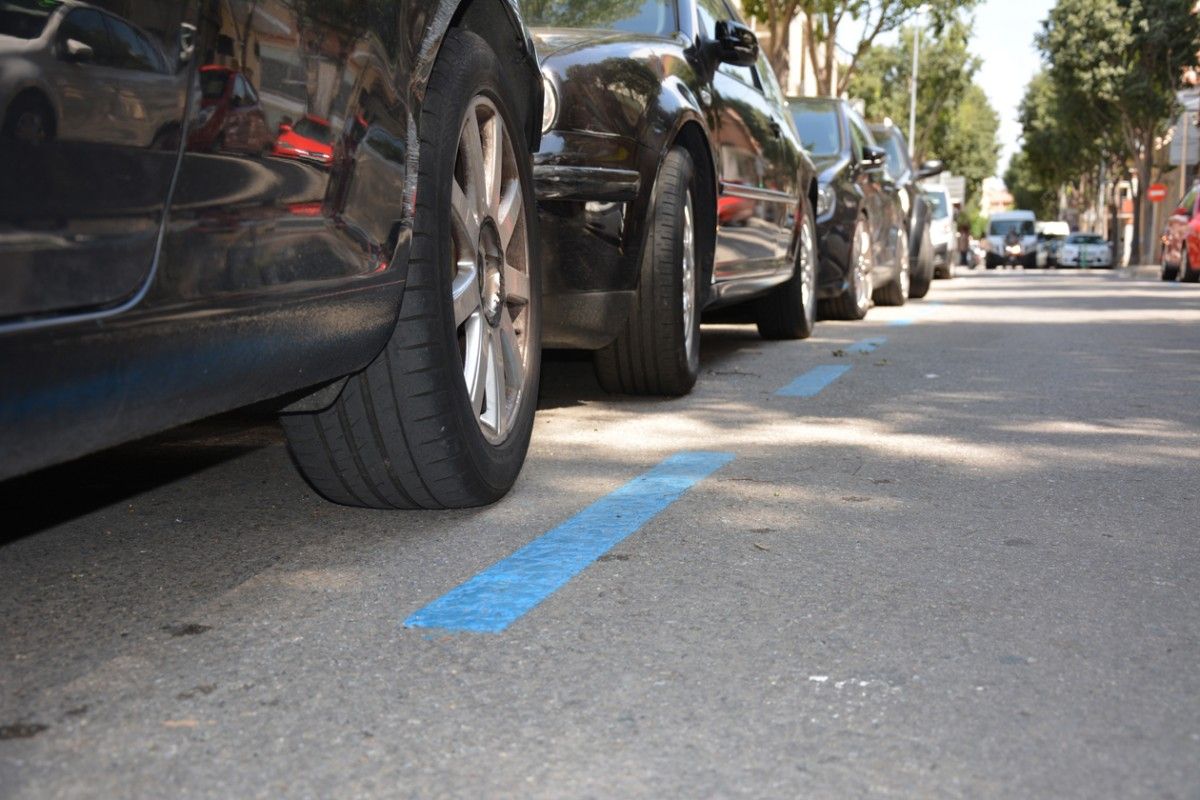 Durant el mes d’agost, els vehicles podran aparcar lliurement i sense cap cost