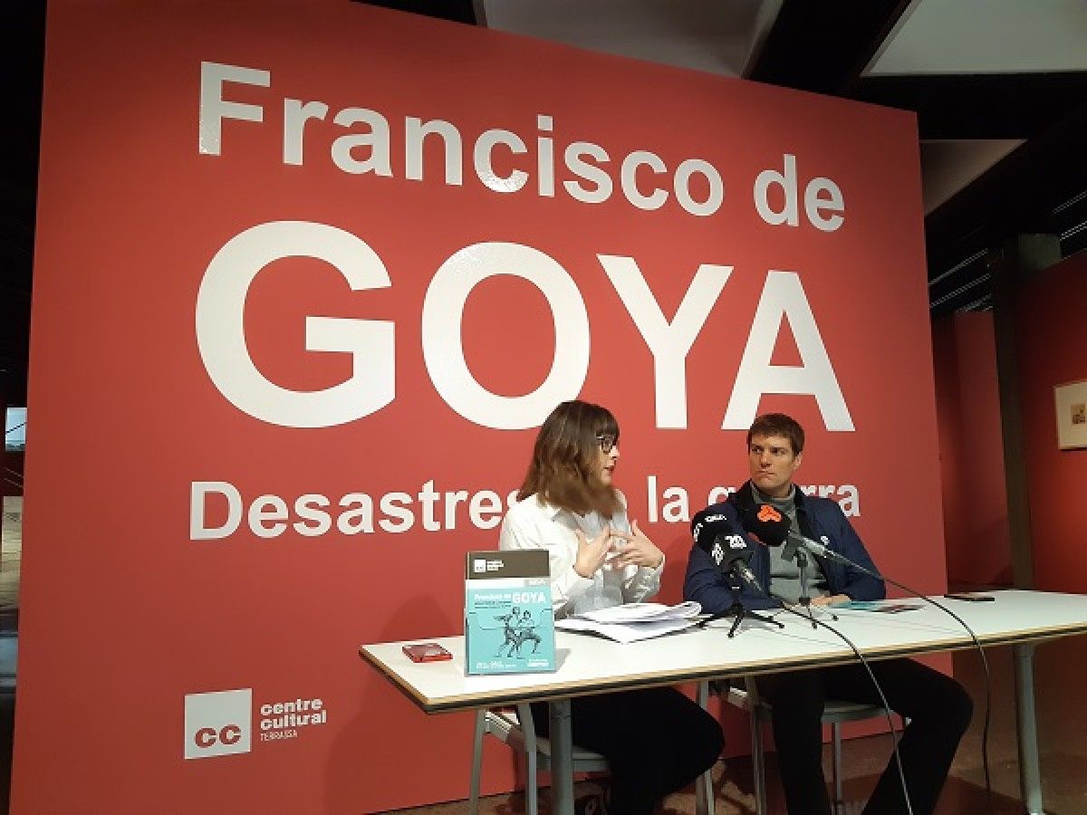 Adria Fornés i Leyre Bozal en la presentació de l'exposició.