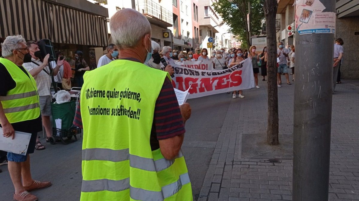 Una manifestació dels pensionistes de Rubí